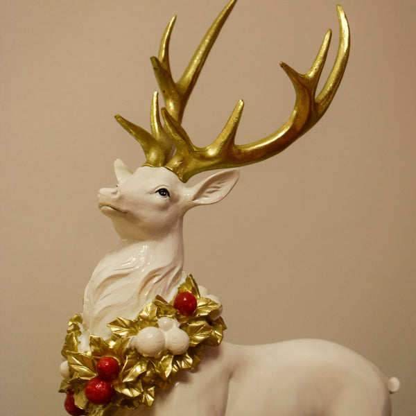 Ren decorativ „Cervi Alba Regalia”